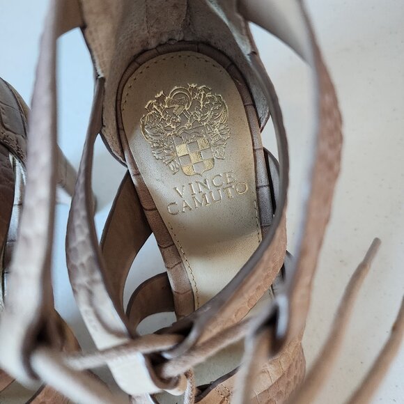 Vince Camuto Gladiator Sandal "NEW" - Picture 4 of 16